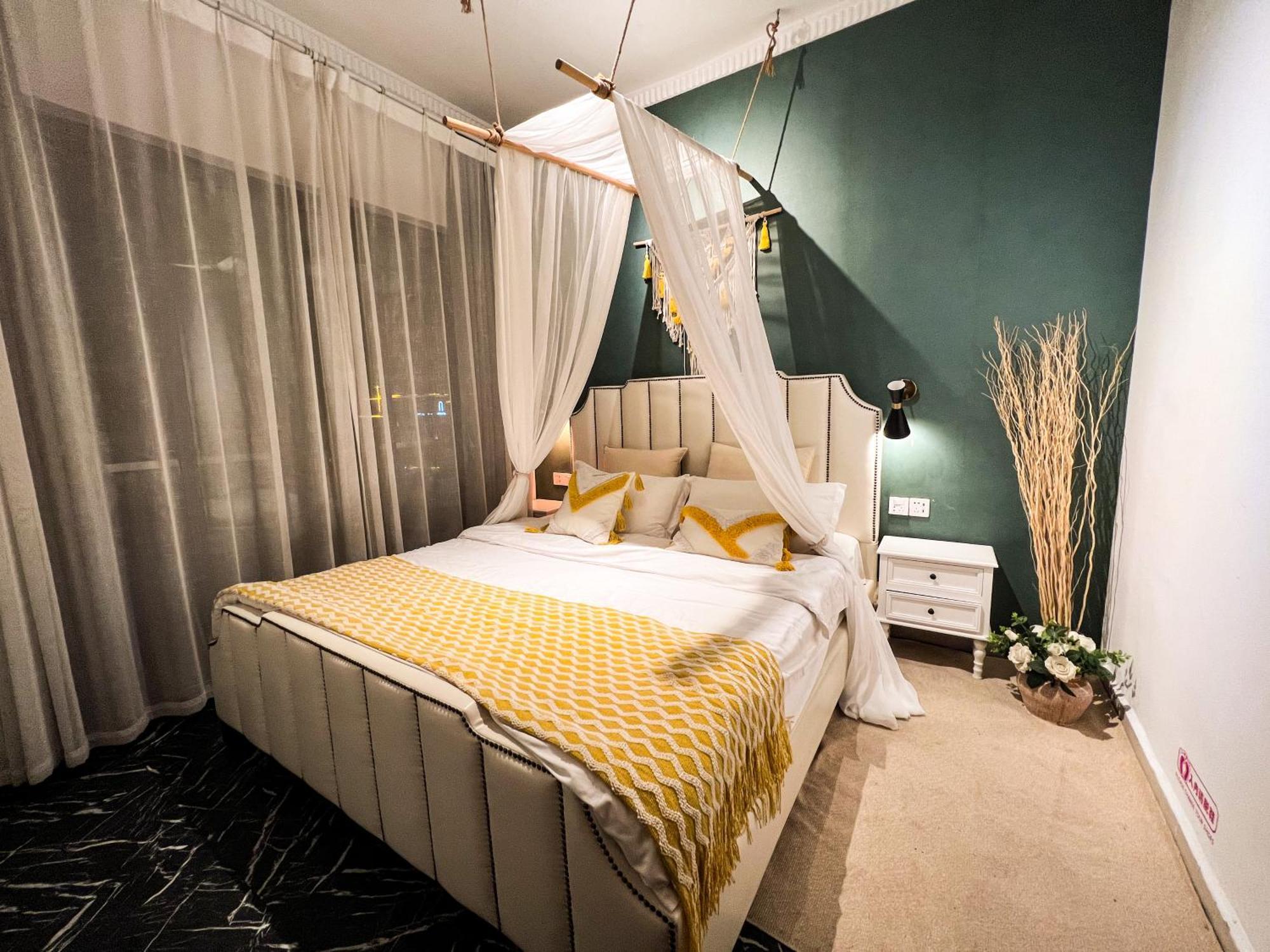 Little White House Homestay - Tianmen Mountain Scenic Area Zhangjiajie Exterior photo
